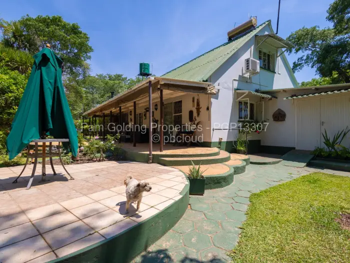 3 Bedroom House for Sale in Lake Chivero, Lake Chivero