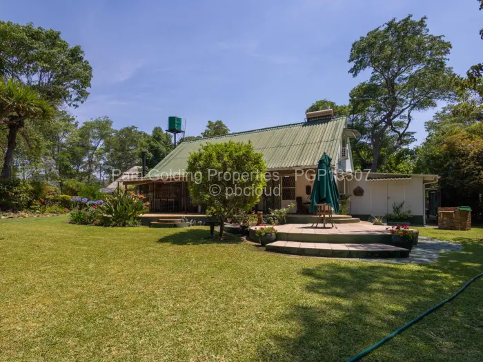 3 Bedroom House for Sale in Lake Chivero, Lake Chivero