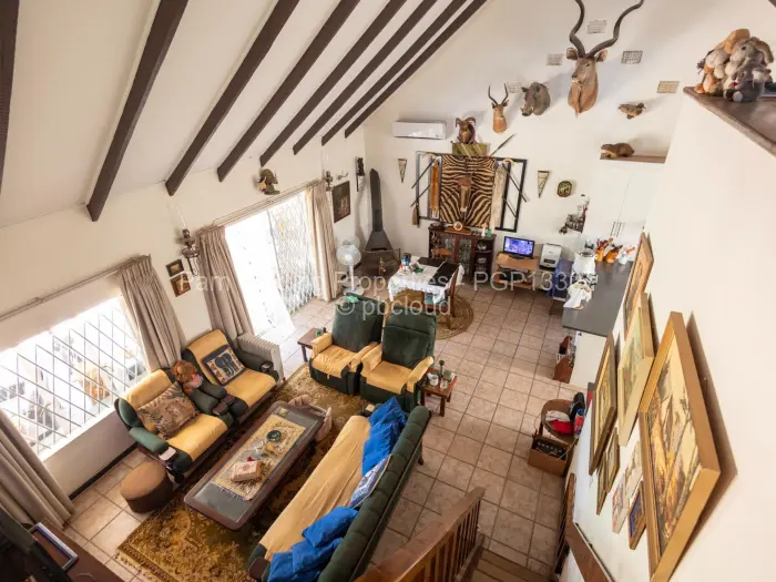 3 Bedroom House for Sale in Lake Chivero, Lake Chivero