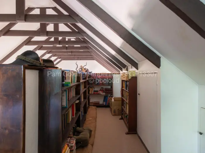 3 Bedroom House for Sale in Lake Chivero, Lake Chivero