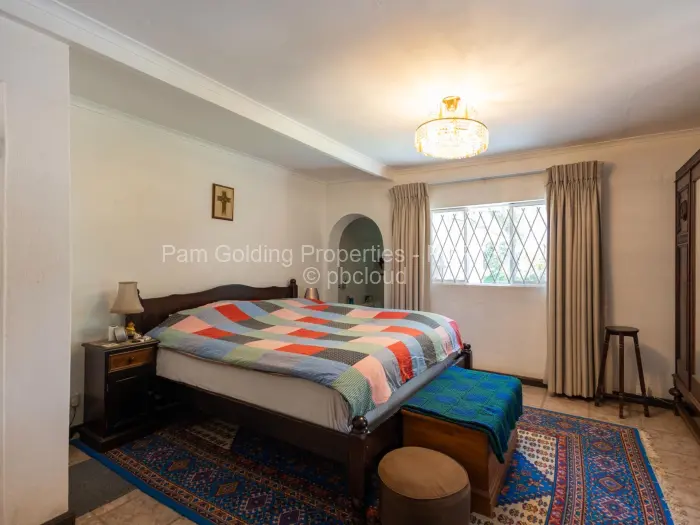 3 Bedroom House for Sale in Lake Chivero, Lake Chivero