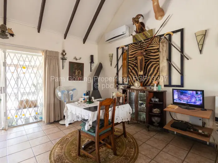 3 Bedroom House for Sale in Lake Chivero, Lake Chivero