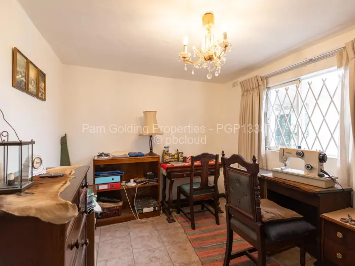 3 Bedroom House for Sale in Lake Chivero, Lake Chivero