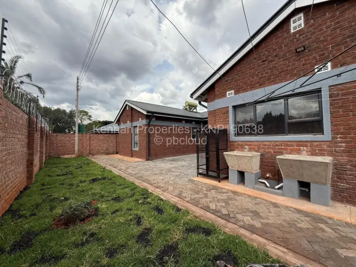 Townhouse/Cluster to Rent in Greendale