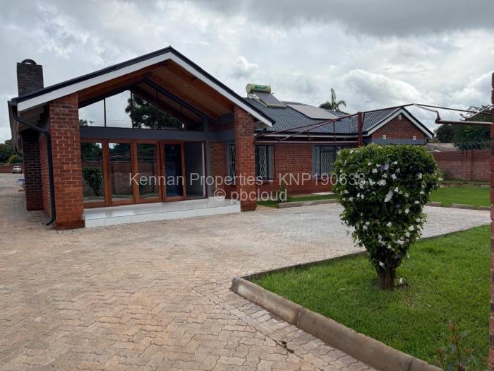 Townhouse/Cluster to Rent in Greendale, Harare