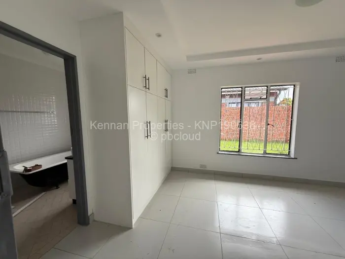 Townhouse/Cluster to Rent in Greendale, Harare