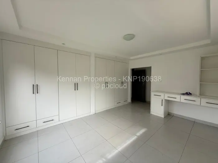 Townhouse/Cluster to Rent in Greendale, Harare