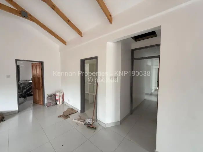 Townhouse/Cluster to Rent in Greendale, Harare