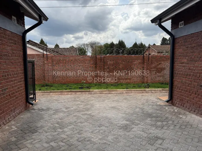 Townhouse/Cluster to Rent in Greendale