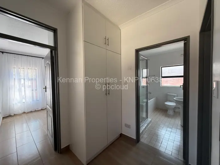 Townhouse/Cluster to Rent in Greendale