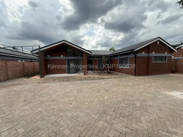 Townhouse/Cluster to Rent in Greendale