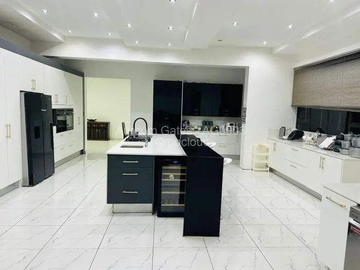 6 Bedroom House to Rent in Gletwin Park