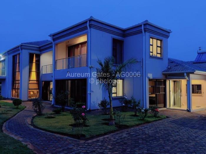 6 Bedroom House to Rent in Gletwin Park, Harare