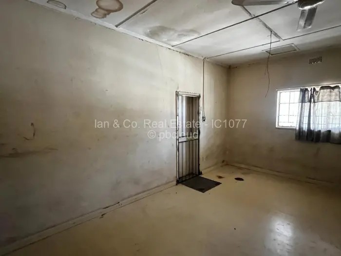 Warehouse/Industrial to Rent in Belmont, Bulawayo