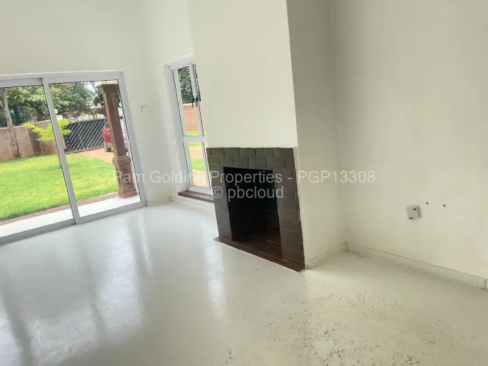 4 Bedroom House to Rent in Borrowdale