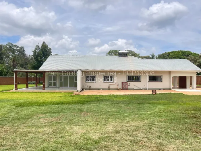 4 Bedroom House to Rent in Borrowdale