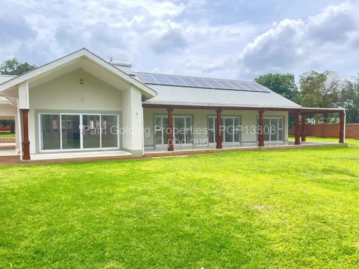 4 Bedroom House to Rent in Borrowdale