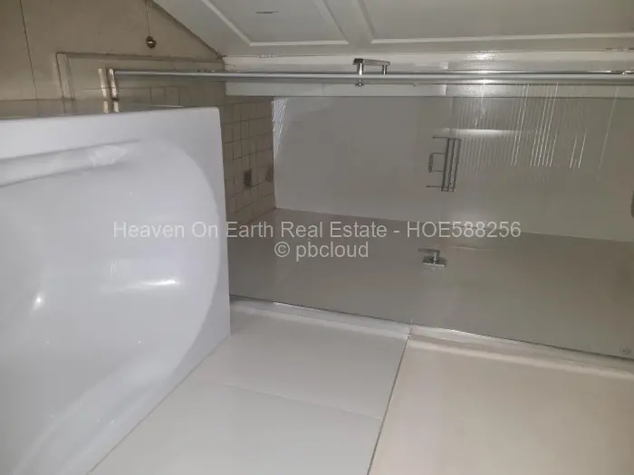 Flat/Apartment for Sale in Newlands, Harare