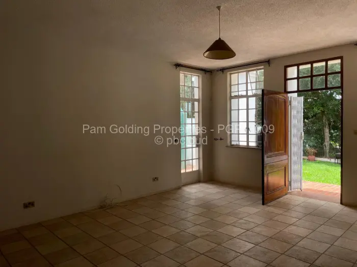 Townhouse/Cluster to Rent in Helensvale