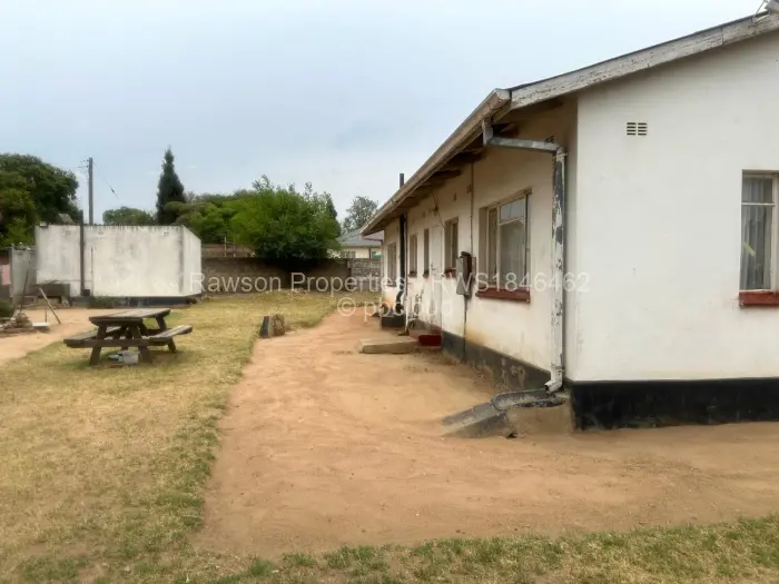 3 Bedroom House for Sale in Waterfalls, Harare