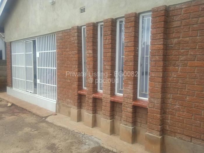 5 Bedroom House for Sale in Kuwadzana, Harare