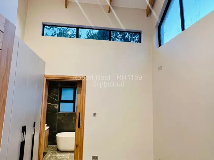 2 Bedroom House to Rent in Highlands, Harare