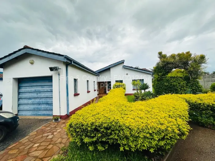 Townhouse/Cluster to Rent in Westgate, Harare