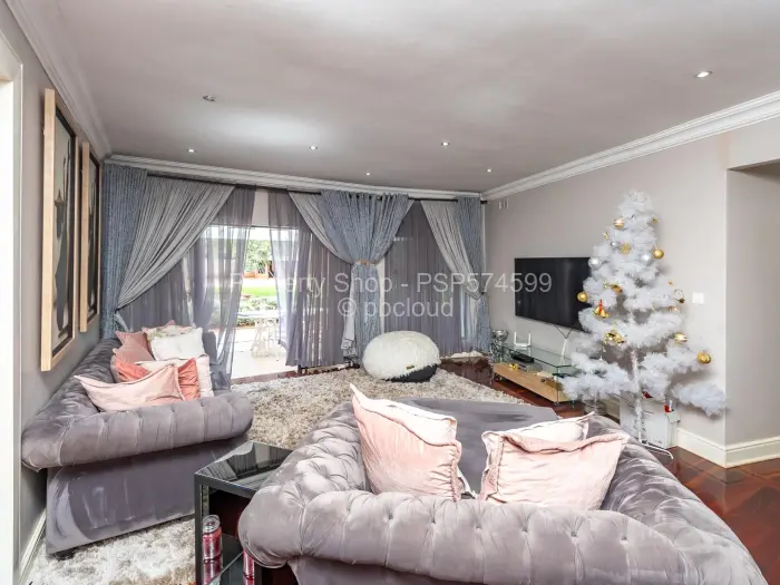 6 Bedroom House for Sale in Mount Pleasant, Harare