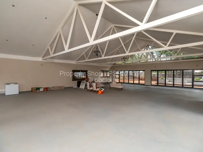 6 Bedroom House for Sale in Mount Pleasant, Harare