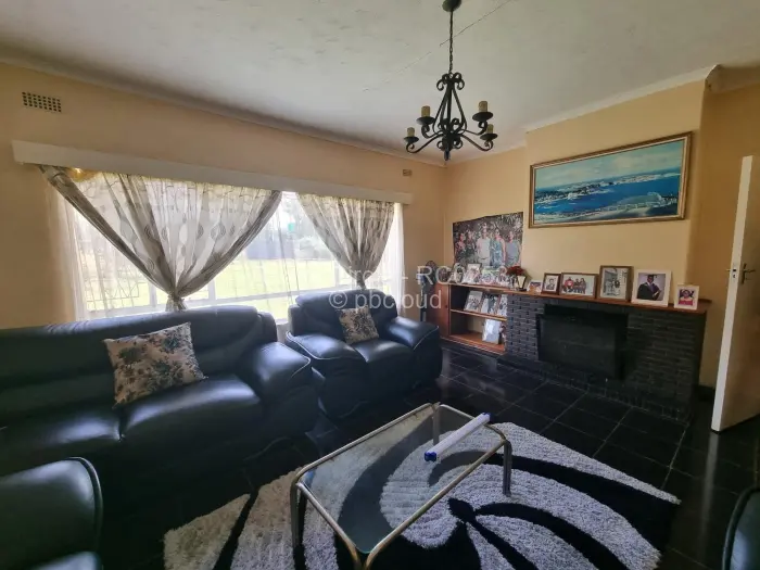 4 Bedroom House for Sale in The Grange, Harare