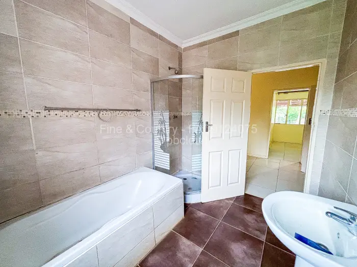 4 Bedroom House for Sale in Helensvale, Harare