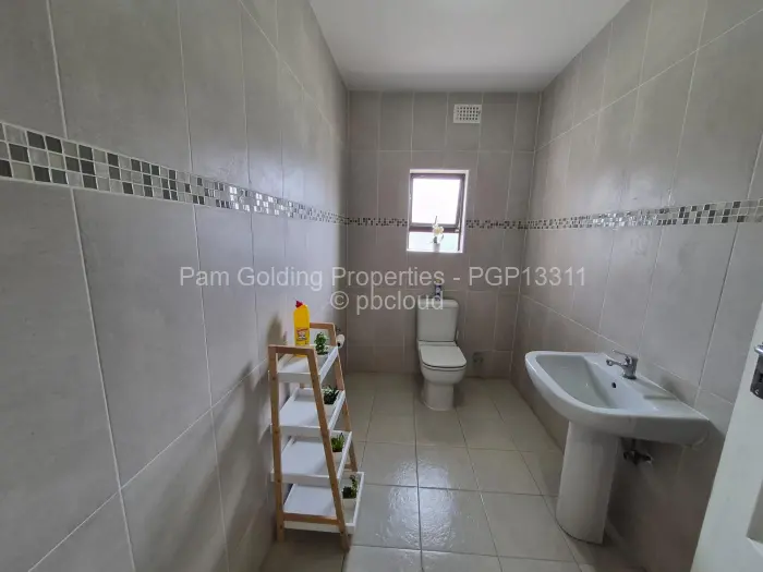 5 Bedroom House for Sale in Sandton Park, Harare