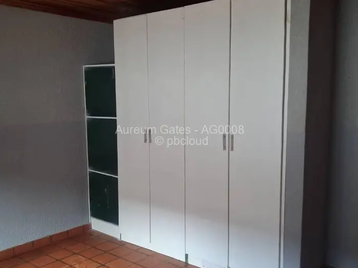 Townhouse/Cluster to Rent in Borrowdale, Harare