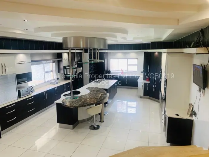 5 Bedroom House for Sale in Hogerty Hill, Harare