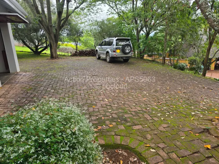 Townhouse/Cluster to Rent in Borrowdale Brooke, Harare