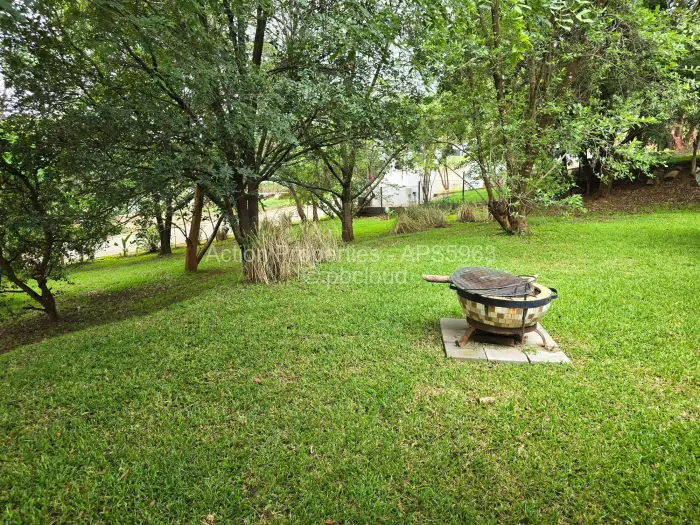 Townhouse/Cluster to Rent in Borrowdale Brooke, Harare