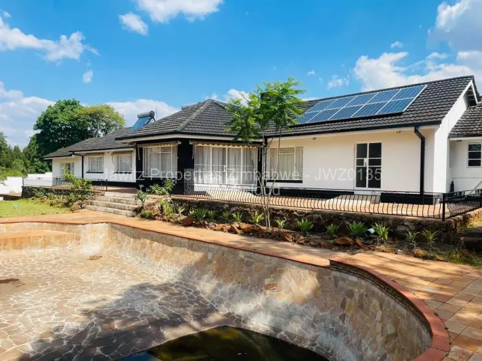 5 Bedroom House to Rent in Philadelphia, Harare