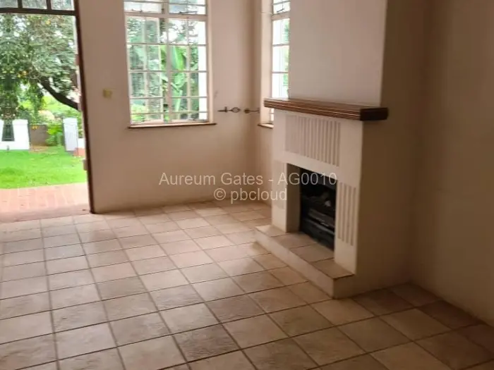 Townhouse/Cluster to Rent in Carrick Creagh Estate, Harare