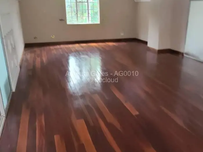 Townhouse/Cluster to Rent in Carrick Creagh Estate, Harare