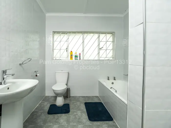 4 Bedroom House for Sale in Ruwa, Ruwa