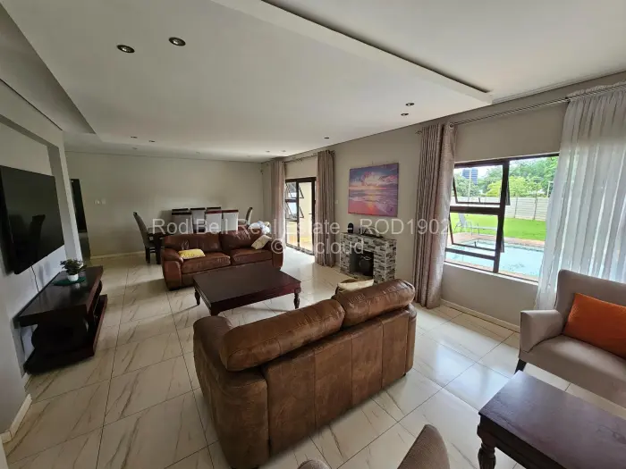 6 Bedroom House for Sale in Northwood, Harare