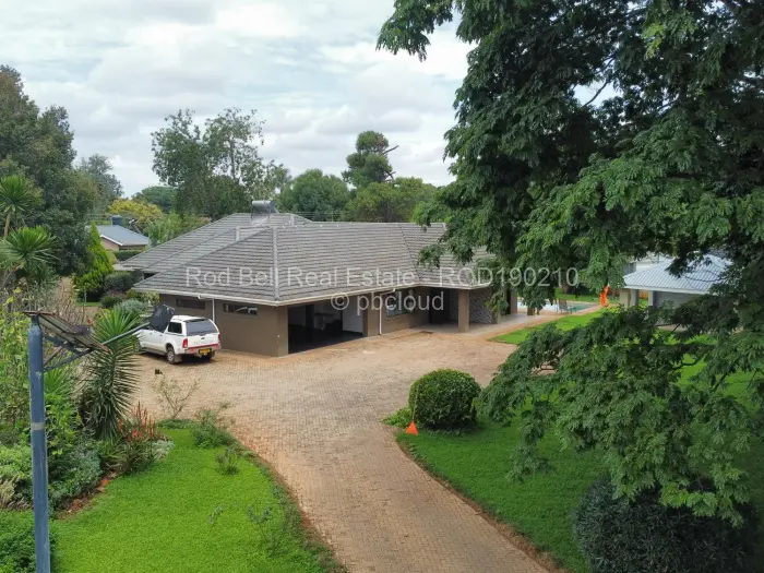 6 Bedroom House for Sale in Northwood, Harare