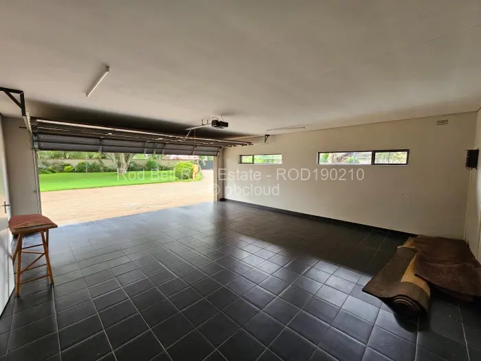 6 Bedroom House for Sale in Northwood, Harare