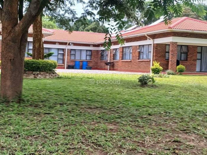 5 Bedroom House to Rent in Borrowdale Brooke, Harare