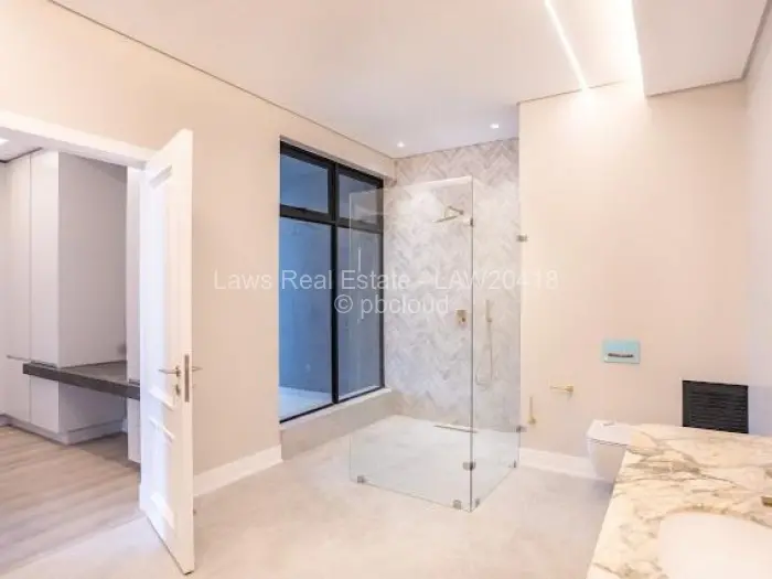 7 Bedroom House for Sale in Borrowdale, Harare