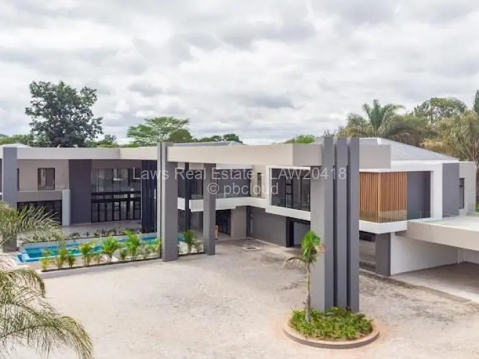 7 Bedroom House for Sale in Borrowdale, Harare