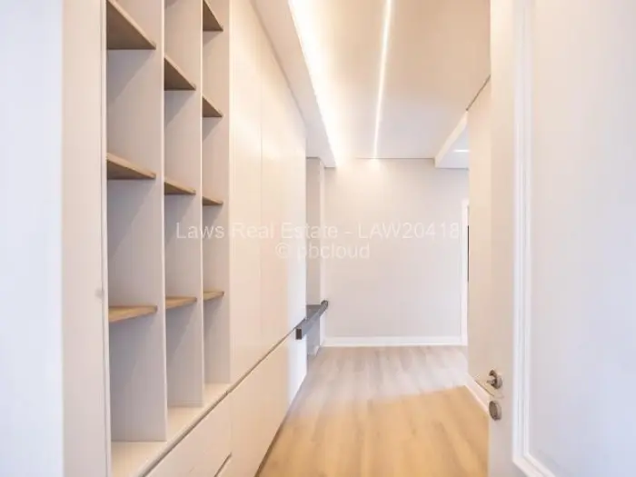 7 Bedroom House for Sale in Borrowdale, Harare