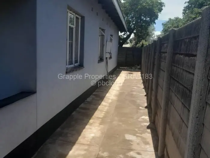 4 Bedroom House for Sale in Highfield, Harare