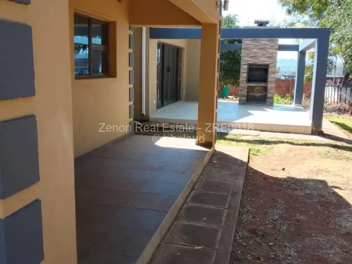 Townhouse/Cluster to Rent in Ballantyne Park, Harare