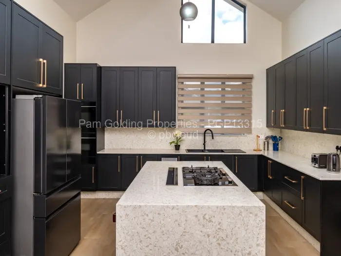 Townhouse/Cluster for Sale in Avondale West, Harare